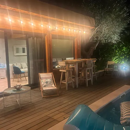 Δωμάτια σε οικογενειακή κατοικία La Maison De Robin *
